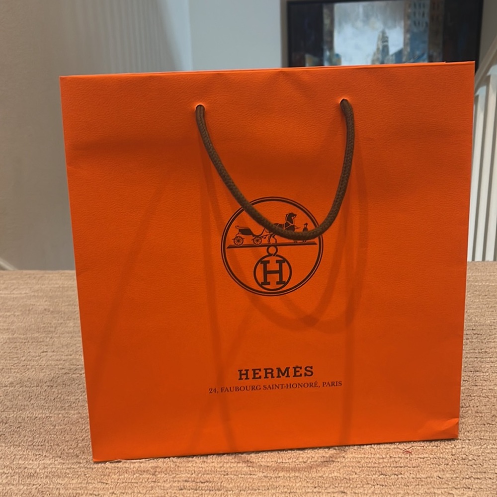 Hermes shopping bag 🛍